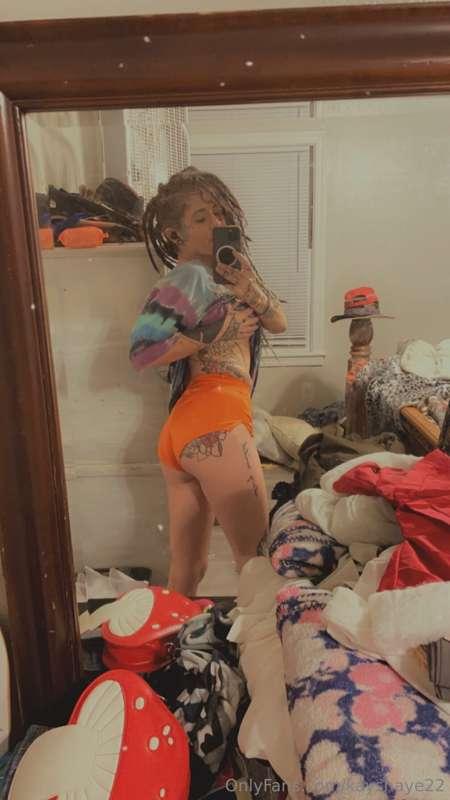 Cause ima tease ☺️🐱