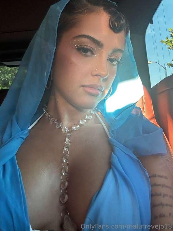 love getting dressed up 💙