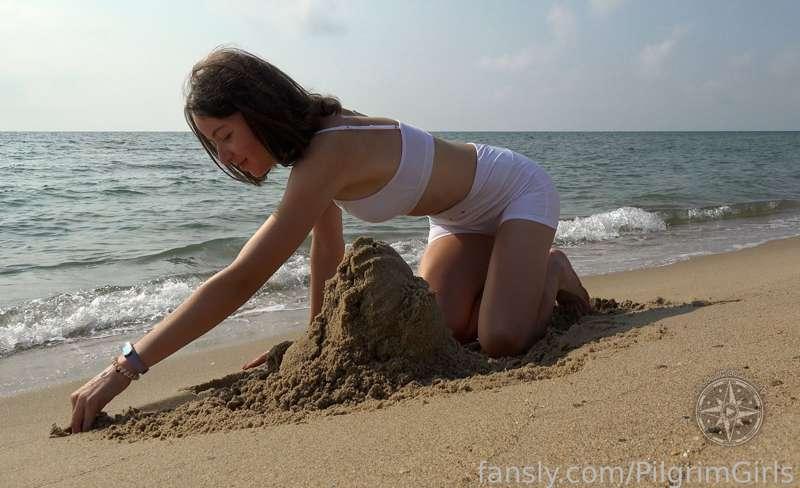 pilgrimgirls image #14