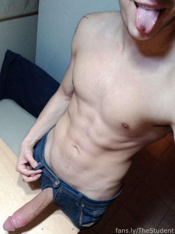 thestudent image #0