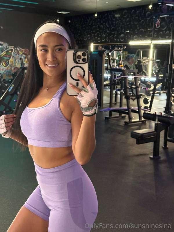 Feeling strong 💪🏻😜