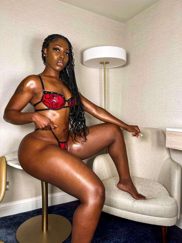 Just a little eye candy to sweeten your day 🍬😉