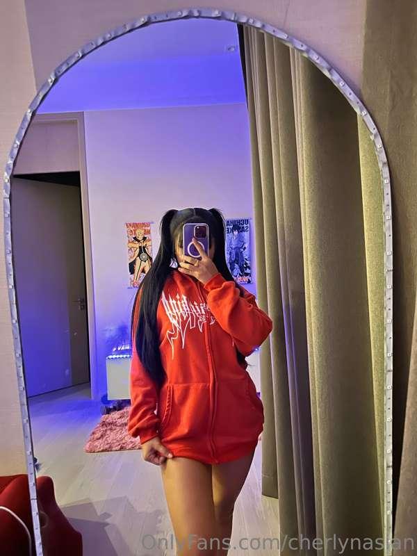 Wanna keep me warm? 🤗