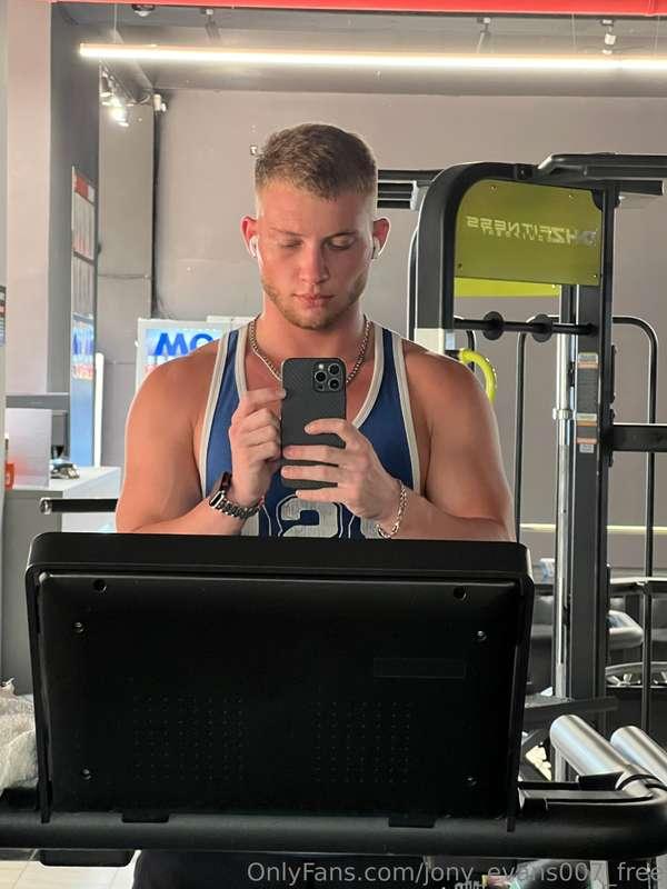 jony_evans007_free main image