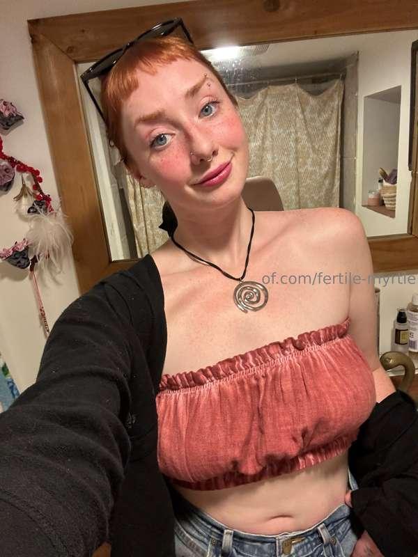 i love this top on mee 💕🍒