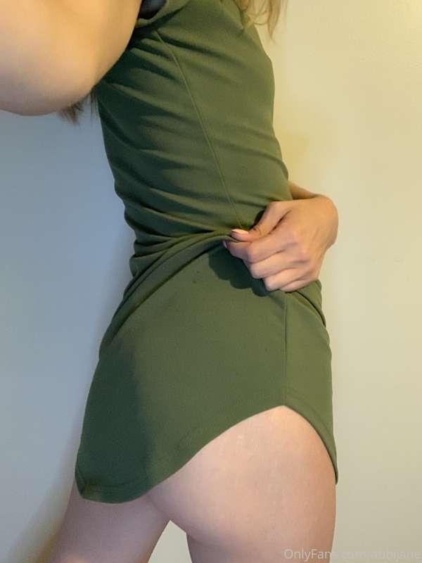 I have been told I’m a tease 😉😈😘

💜wouldn’t you like to see ..
