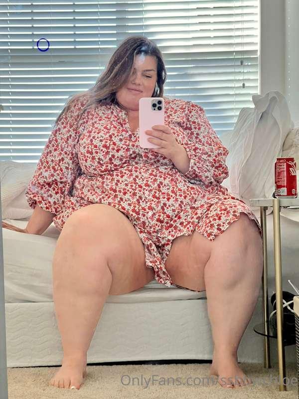 Do you see how heavy I am that I compress the mattress all t..