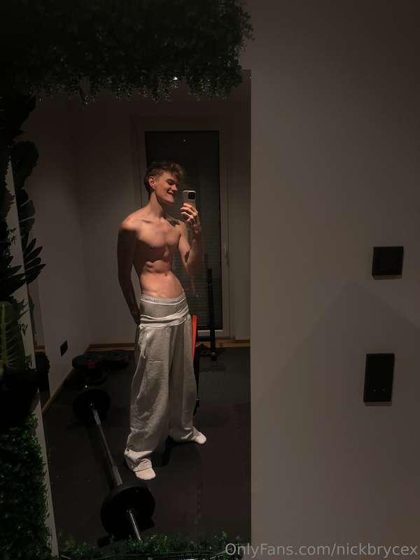 Let’s do cardio together🔞😈