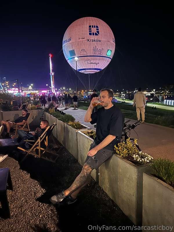 Friday’s night🍻