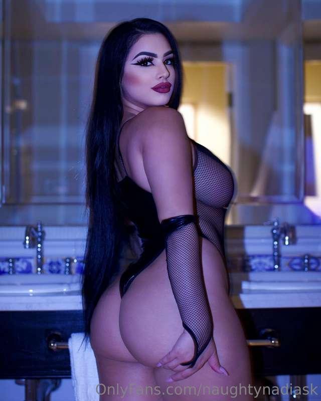 It's ass worship day.  Cum to my church ⛪️✝️🍑