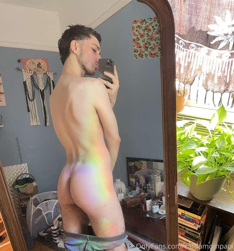 soft dick & fuzzy butt had a rainbow on em this morning.