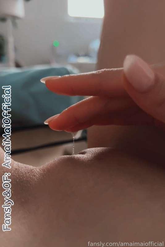 thinking about you getting aroused by my cute pussy gets me soooo wet, I am literally dripping and needing you I can’t help but to touch myself💦 

WHAT A WAY TO START THE WEEKEND!! 

✖️up close wet spreading ✖️wet pussy ✖️raw sounds!! (wet sounds focused ;3 ofc )
✖️cute bootyhole ✖️cute tight pussy 
.
.
#wetpussy #rawsound #pov #spreading #wet #smoothpussy #petite #asian 

