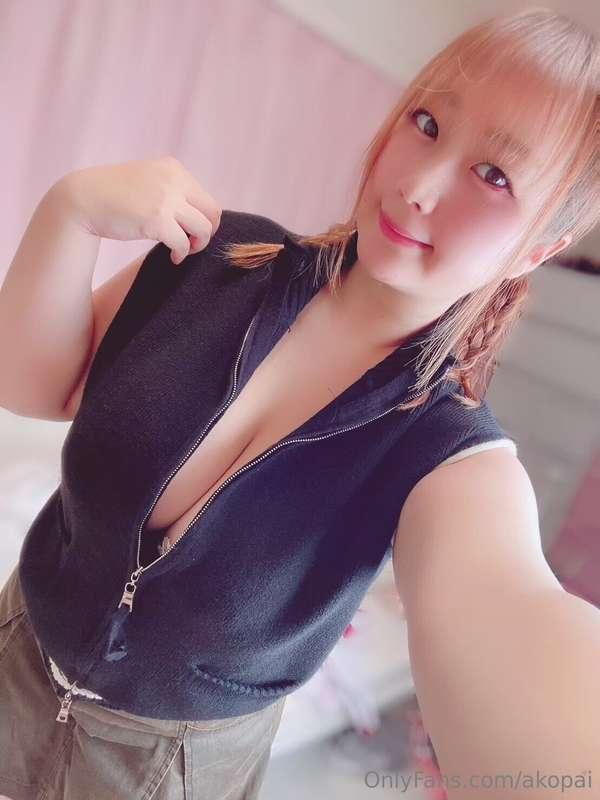 💋Showing off my red lace bra 💋