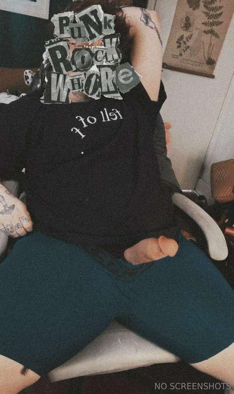 Any bi guys and gals want a taste?