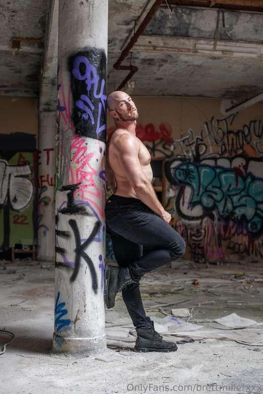 brettmillerxxx image #2
