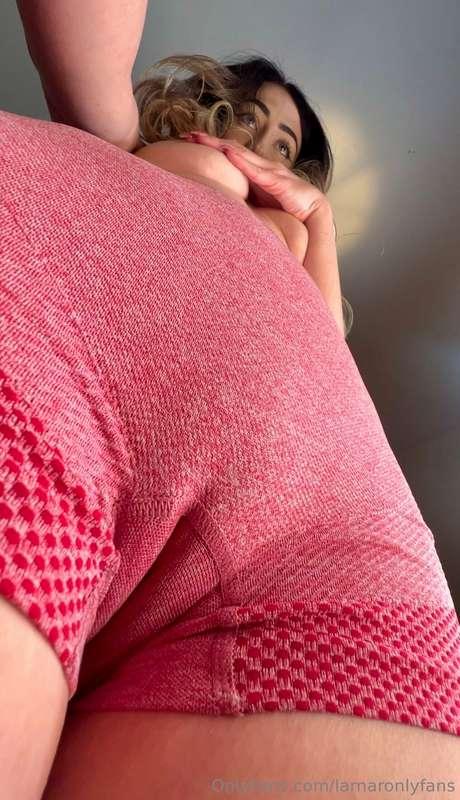 I love how these shorts show my pussy lips 🤭