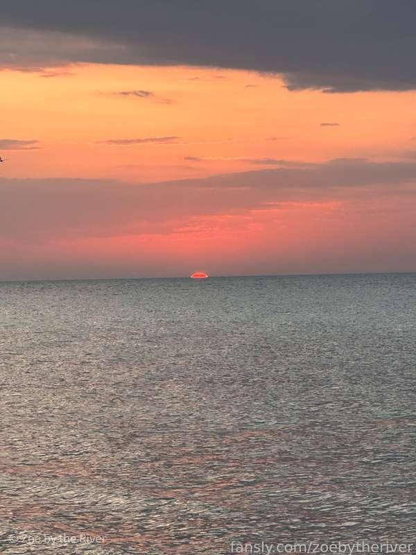 zoebytheriver image #31