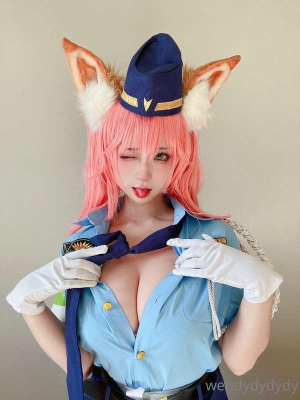 Tamamo police ~ you better follow the rules!!  玉藻前女警！要遵守纪律哦！