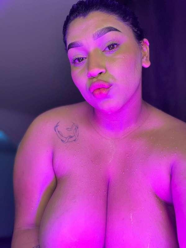 Can I get a Good morning!!😏😚