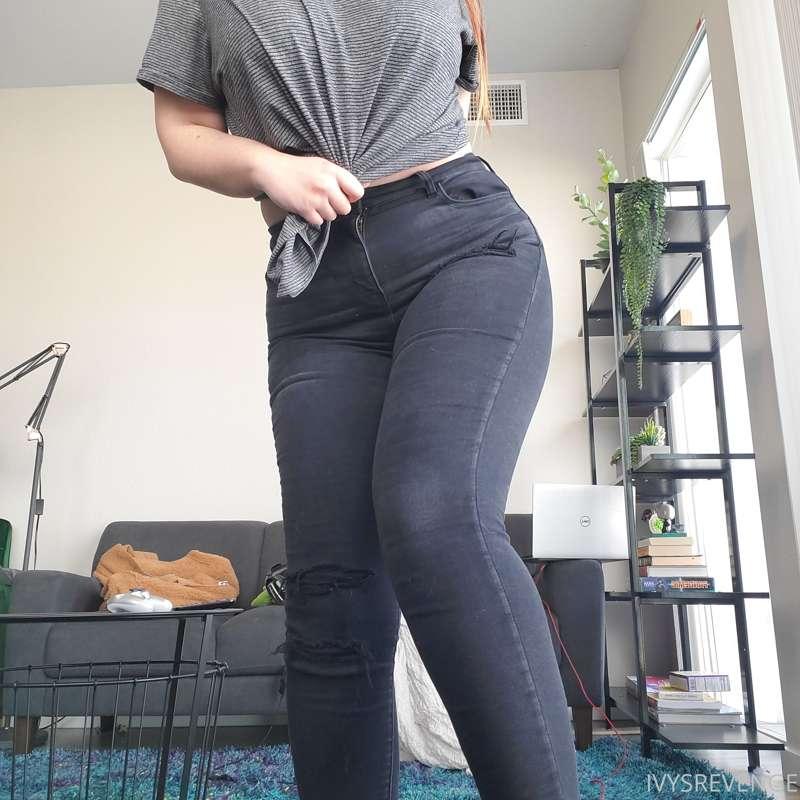 Curvy hips and thick thighs