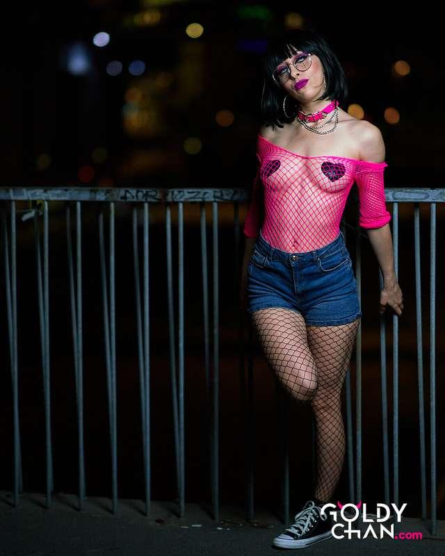 🇬🇧 I loved showing off this outfit in public! Such a sexy fi..