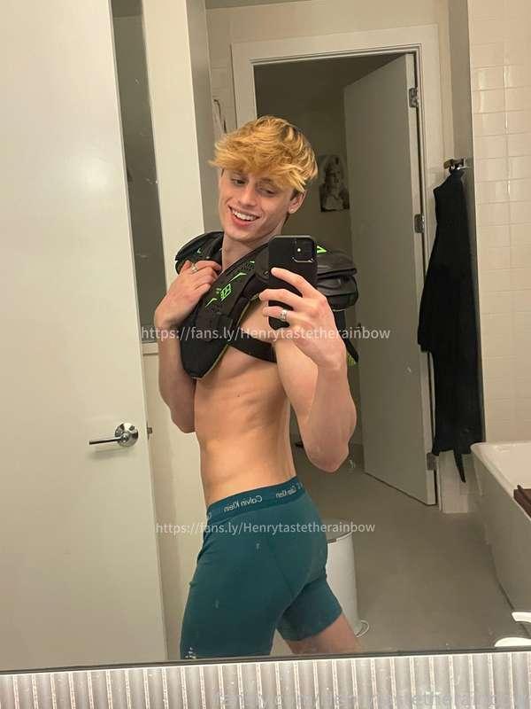henrytastetherainbow image #2