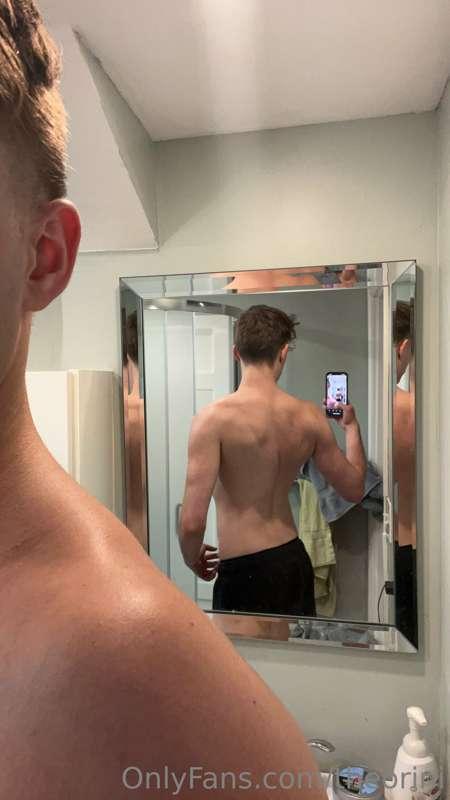 back day makes me horny