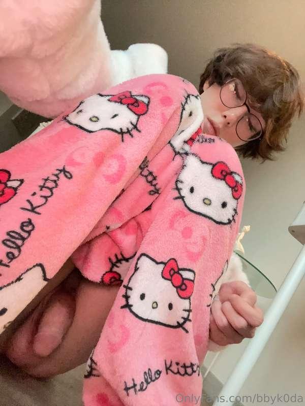 so horny in my underwear ☁️🤍