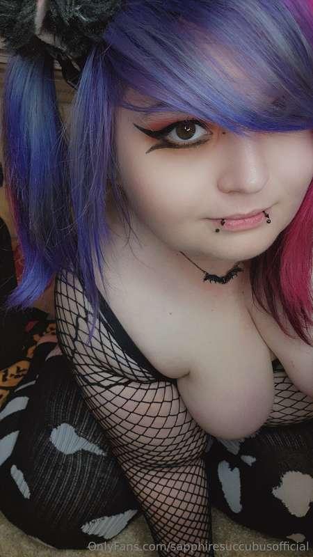 anybody tryna take this puppy home??  U ◕ .̫ ◕ U needy and w..