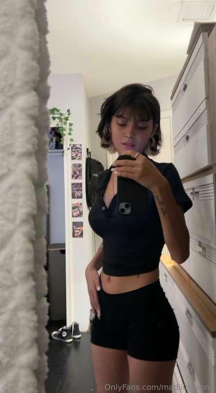 Dm meee I'm bored