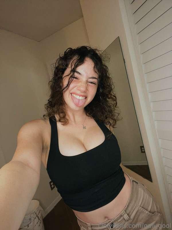 😜