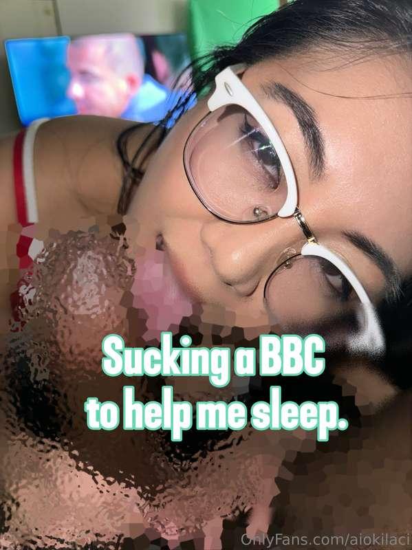 💦I get so horny before bed and all I can think about is suck..