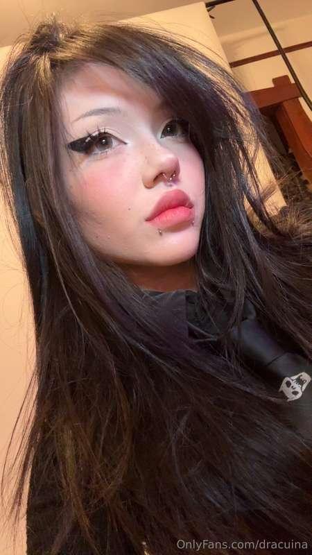 serious or sweet? :3