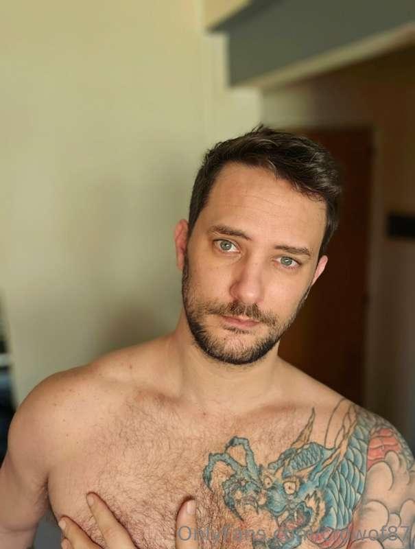 And if we play that we are boyfriends, what would you like? ..