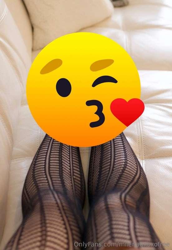 Where are my Pantyhose Lovers at? 😏