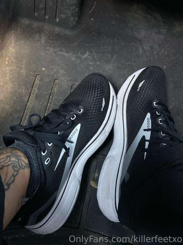 Getting sweaty in my work shoes 😜