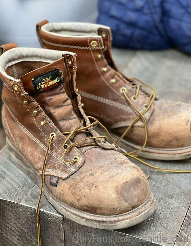 These are my old worn out work boots. DM me with an offer if..