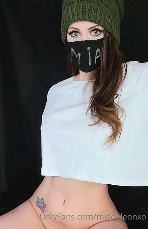 Push my shirt up, feel my breasts then rub it against my  we..