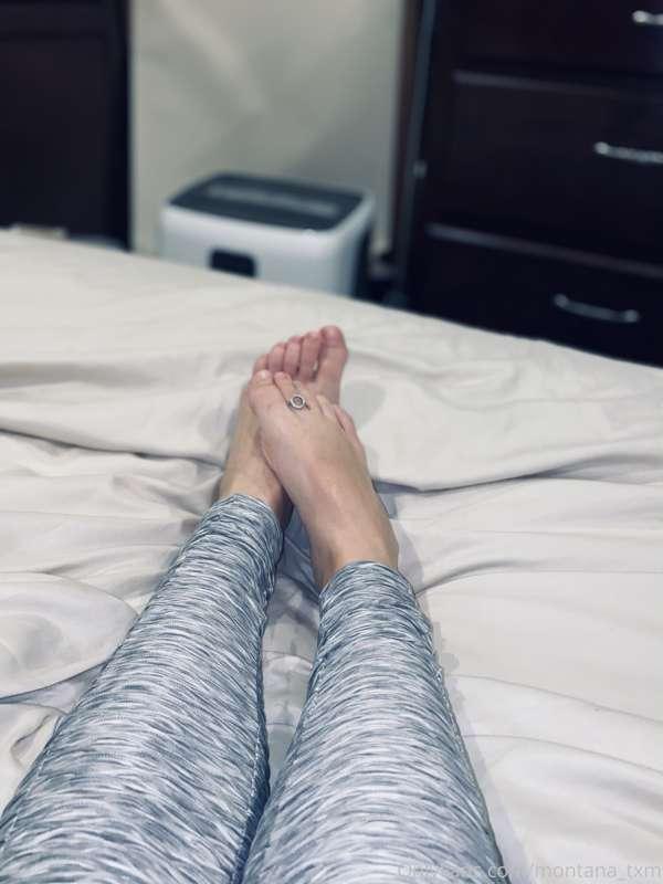 For my feet fans 🤪 what color should I do the next time I ge..