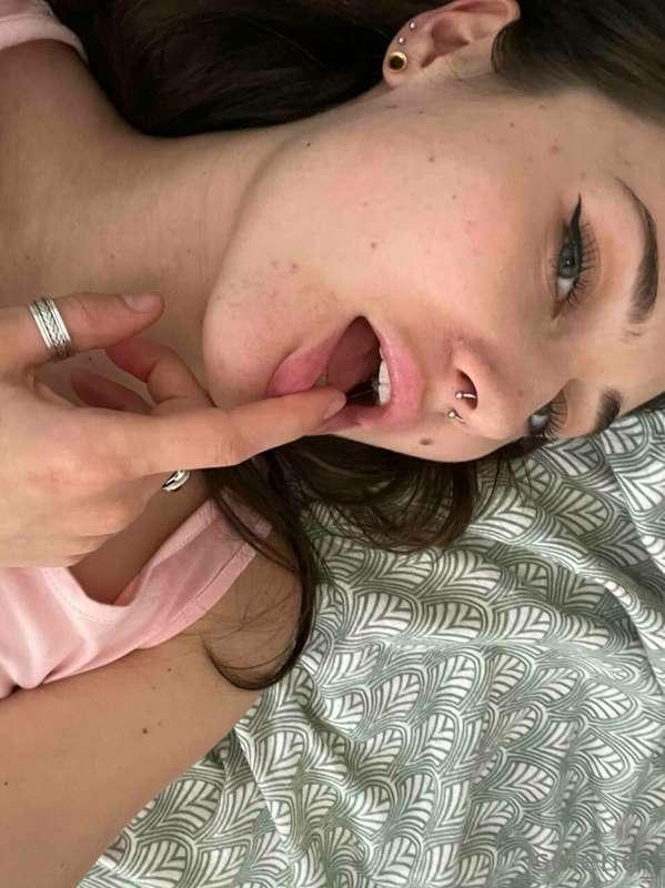 come and taste me 😜