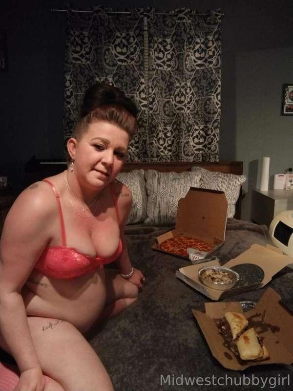 midwestchubbygirl image #3