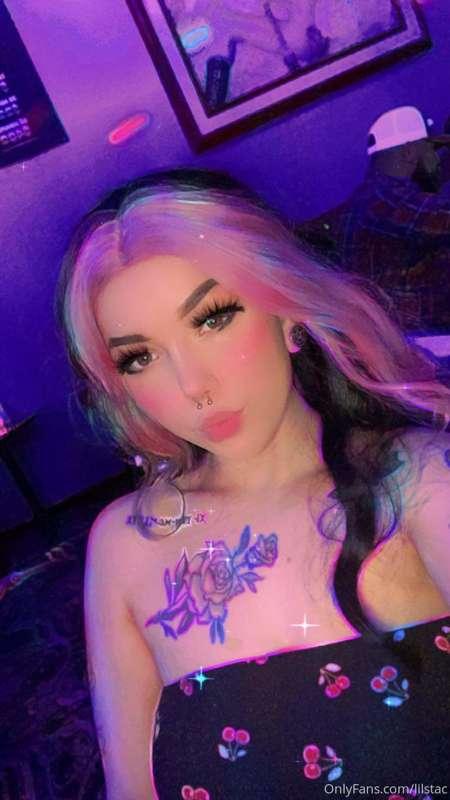https://onlyfans.com/simprxncess.  Who thinks me and @simprx..