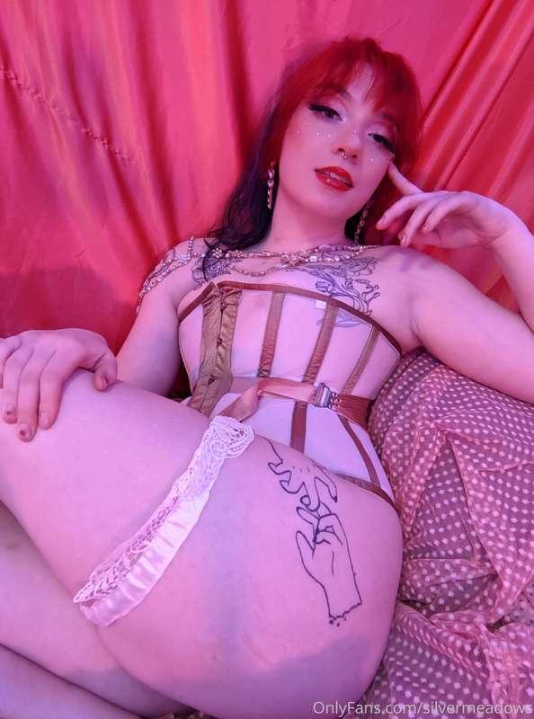 Princess in pink 💘 
So you better kneel, and feel grateful y..