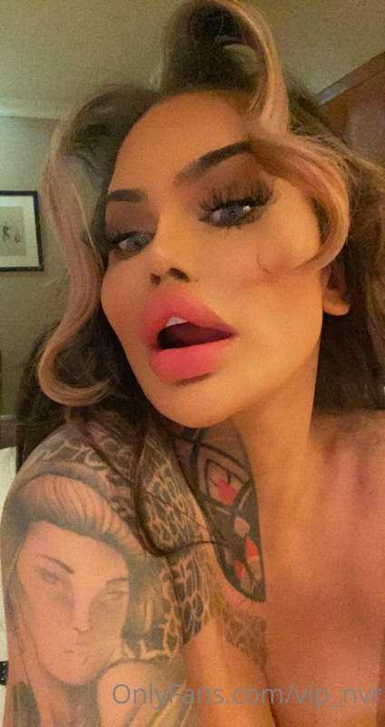 New lips 👄