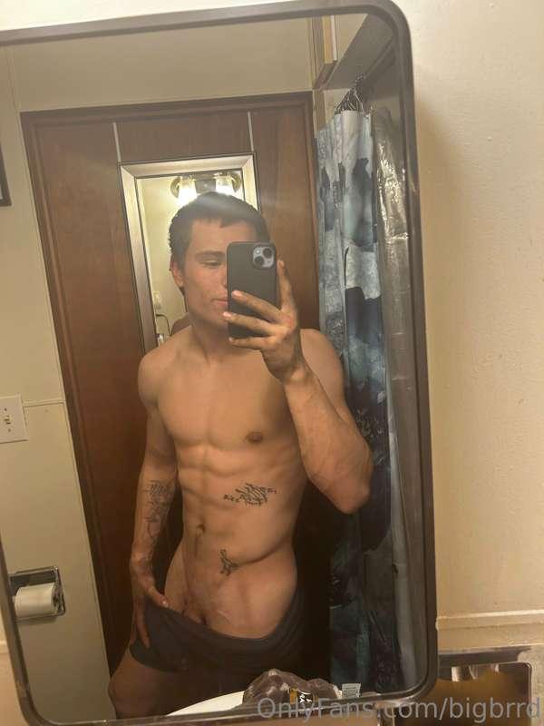 what would you do to me? 😳😻