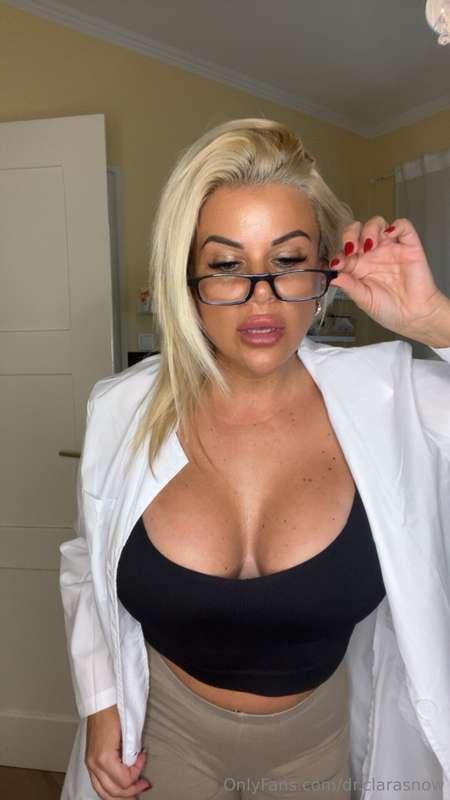 Wo soll ich dich denn untersuchen?😏