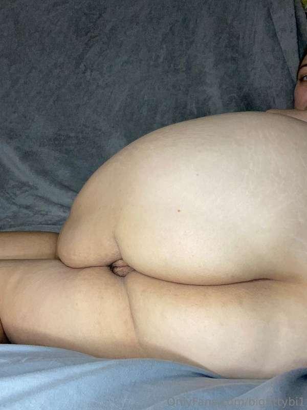 bigtittybi1 image #3