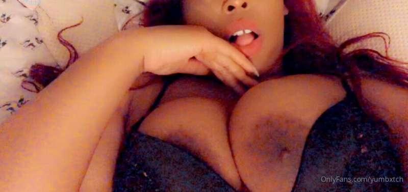 Spicy tits♥️♥️♥️😮‍💨 
Put your dick between them & titty fuck..