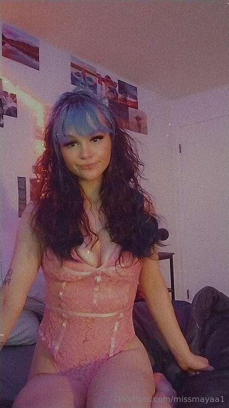 I'm bored 💤 send me a dick pic?🩵🤤