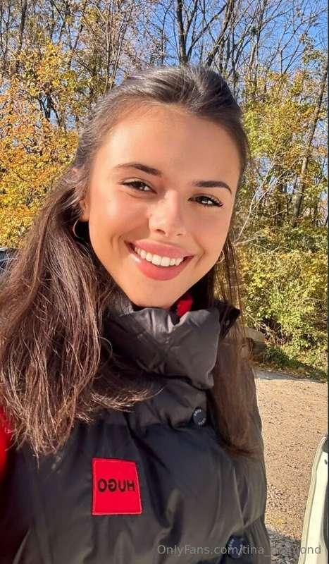 💓𝐅𝐑𝐄𝐄𝐄 𝐒𝐔𝐁𝐒𝐂𝐑𝐈𝐏𝐓𝐈𝐎𝐍💓 cute @official_emiliaxo just turned 19 ..